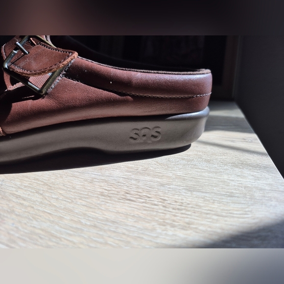 SAS Brown Leather Women's Loafers - Picture 2 of 8